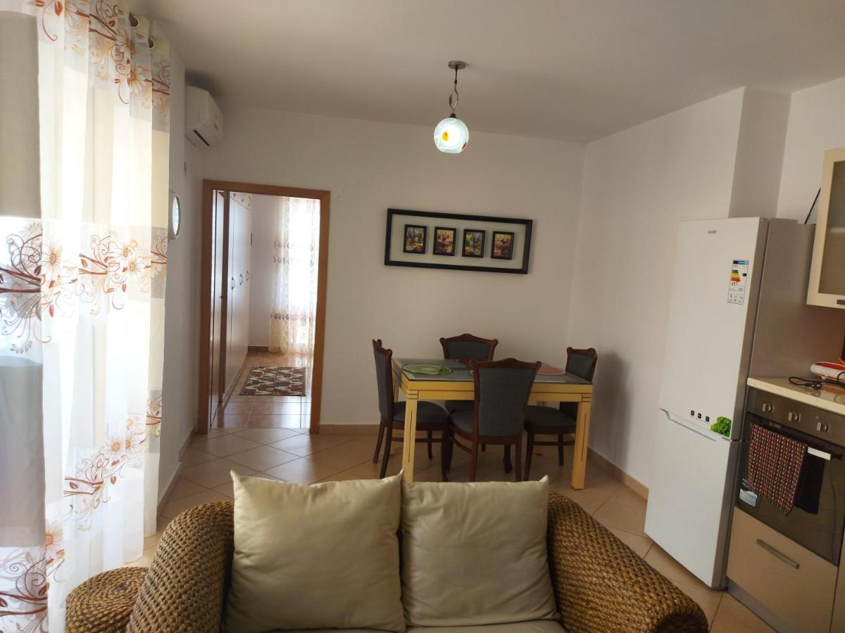 Bral Apartments 4 Durrës Esterno foto