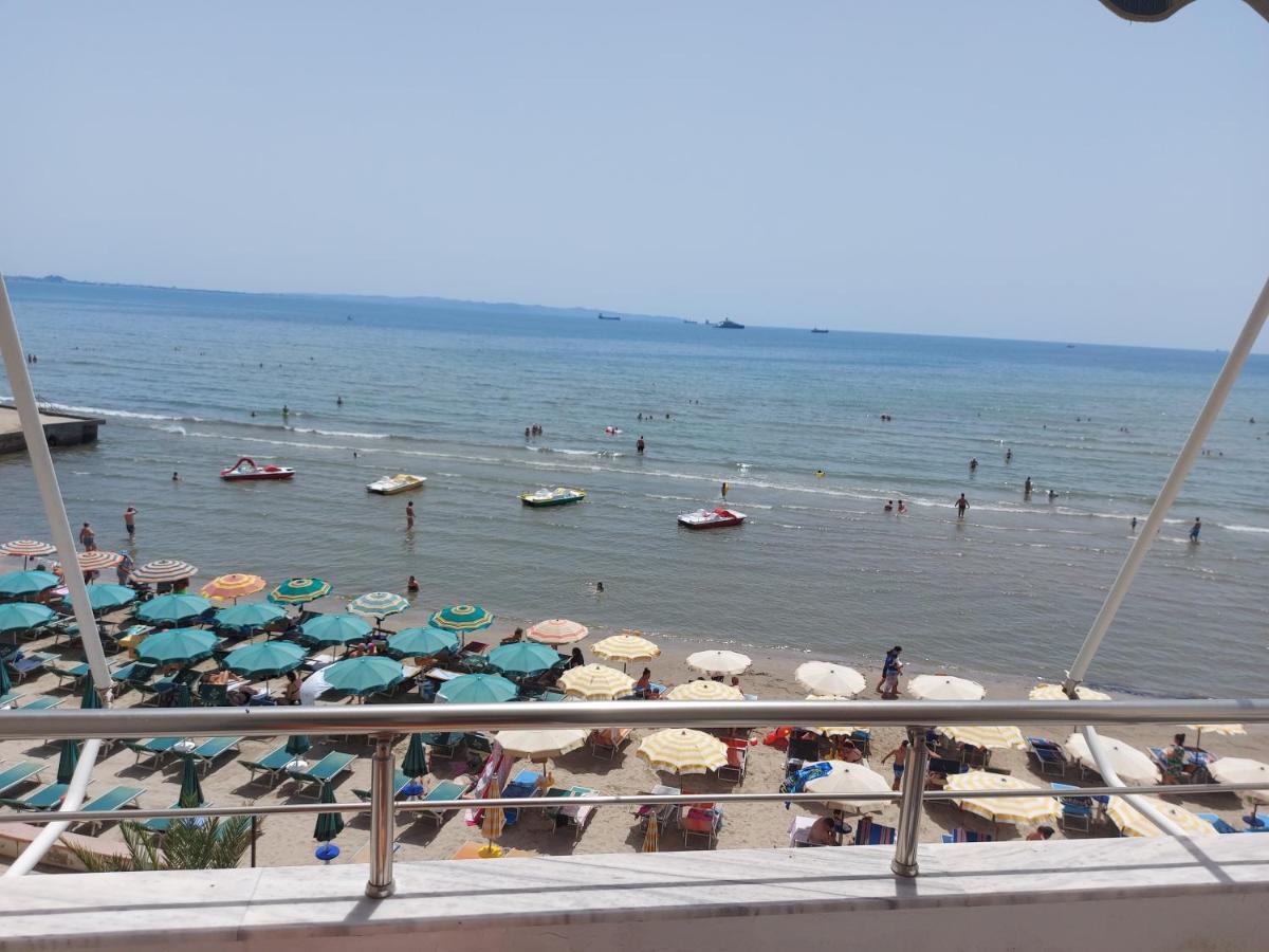 Bral Apartments 4 Durrës Esterno foto
