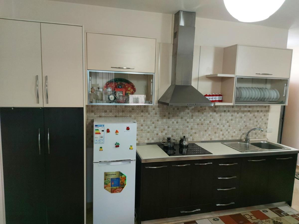 Bral Apartments 4 Durrës Esterno foto