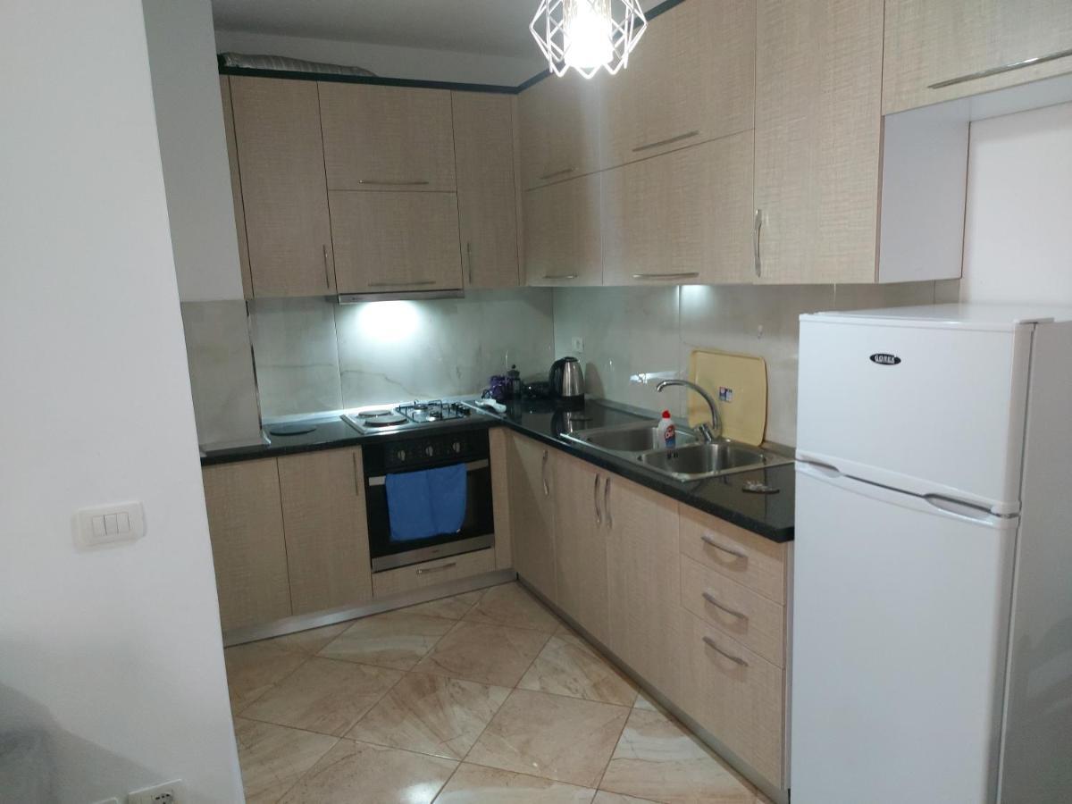 Bral Apartments 4 Durrës Esterno foto